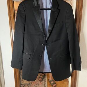 Tommy Hilfiger Men’s Tuxedo